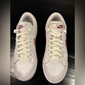 Nike Court Legacy Lift shoes